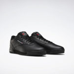 Sneaker AR3168