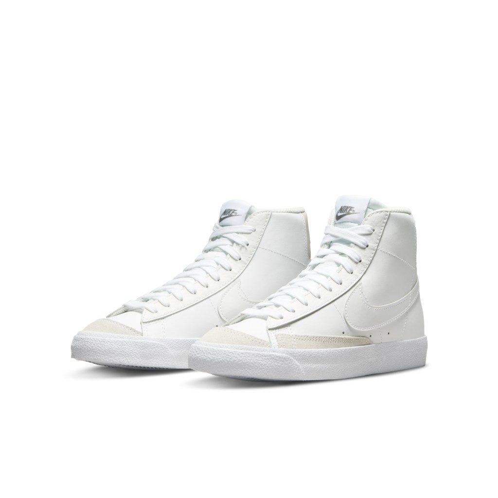 Nike Blazer Mid ’77 Older Kids’ White (DA4086-104)