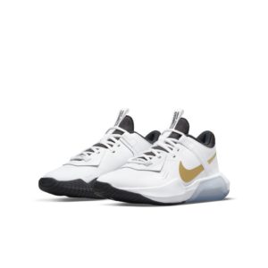 Nike Air Zoom Crossover Older Kids’ Basketball White (DC5216-100)