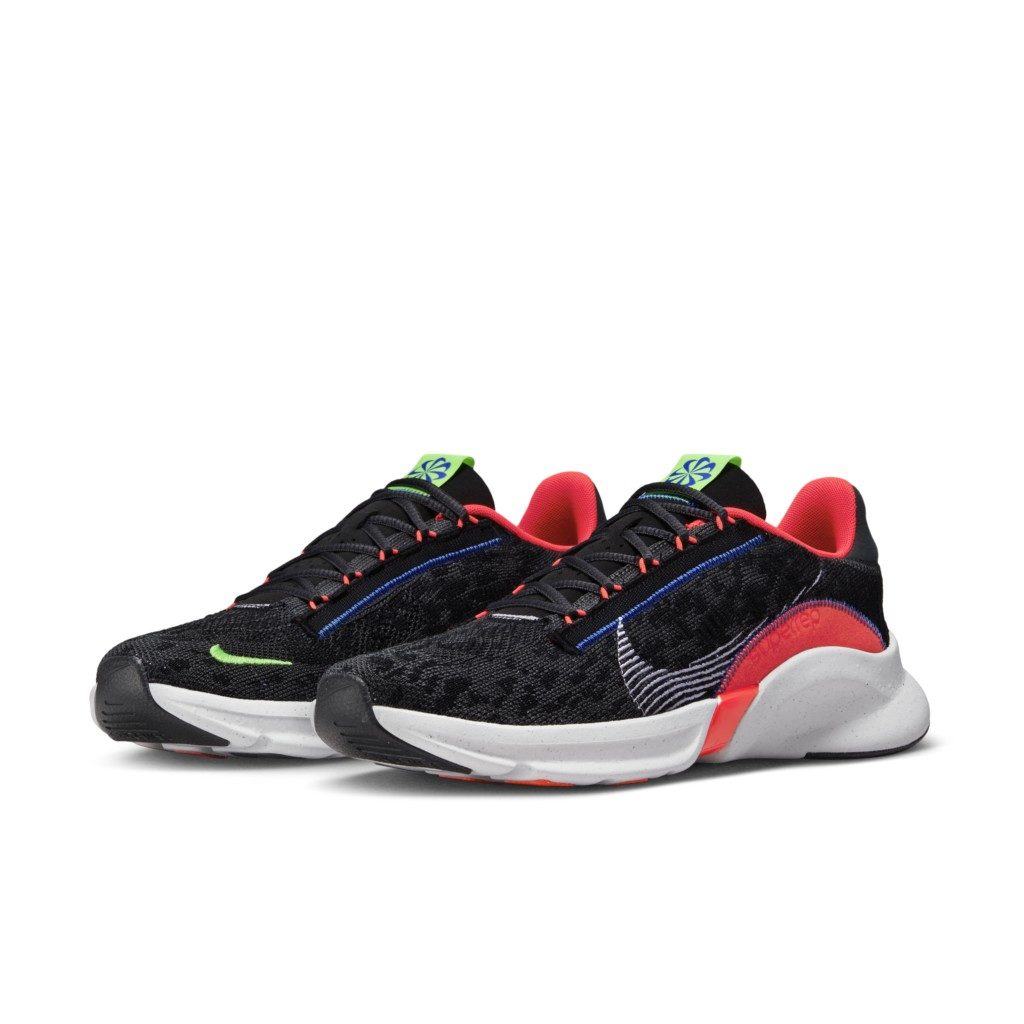 Sneaker DH3394-003
