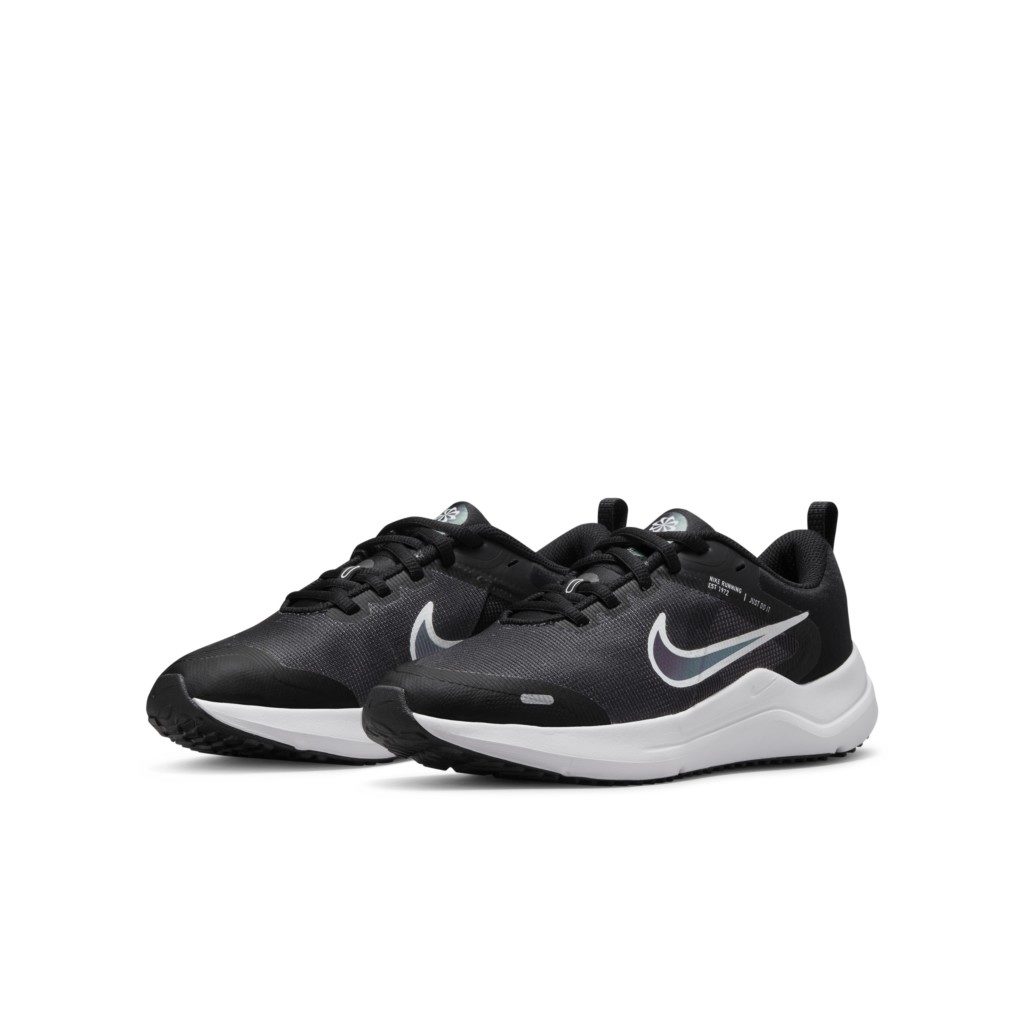 Nike Downshifter 12 Older Kids’ Road Running Black (DM4194-003)