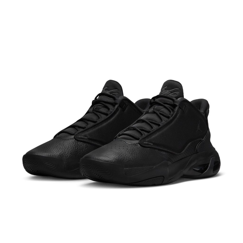 Sneaker DN3687-001