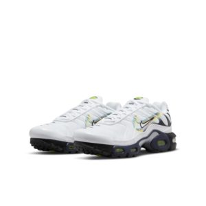 Nike Air Max Plus Older Kids’ White (DV7140-100)
