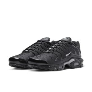 Nike Air Max Plus Black (DX8971-001)