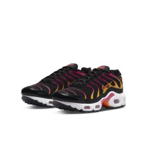 Nike Air Max Plus Older Kids’ Black (DX9264-001)