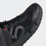 Sneaker EF3010