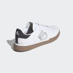 Sneaker EG4616