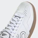 Sneaker EG4616