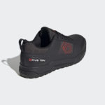 Sneaker FU7524