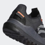 Sneaker FV4720