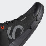 Sneaker FV4720