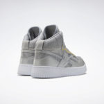 Sneaker FW9964