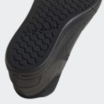 Sneaker FY9304