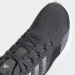Sneaker FZ1983