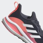 Sneaker GV7825