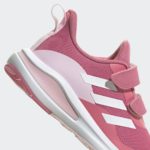 Sneaker GV7849