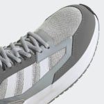 Sneaker GW1106
