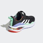 Sneaker GW8731