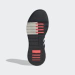 Sneaker GX0653