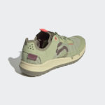 Sneaker GY5119