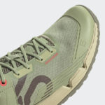 Sneaker GY5119