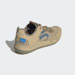 Sneaker GY5123