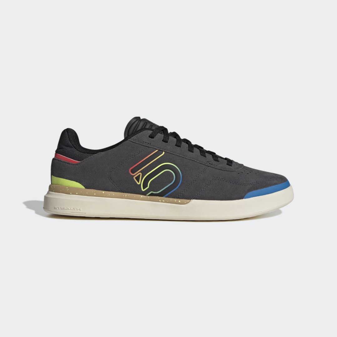 Sneaker GY5127