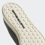 Sneaker GY5127