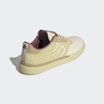 Sneaker GY5213
