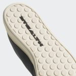 Sneaker GY5214