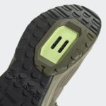 Sneaker GZ9849
