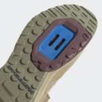 Sneaker GZ9851