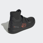 Sneaker H02024