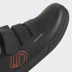 Sneaker H02024