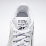 Sneaker H02407