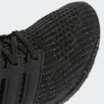 Adidas UltraBOOST H02590