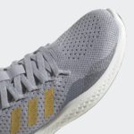 Sneaker H04589