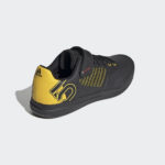 Sneaker FW3753