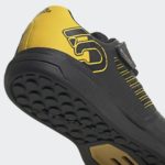 Sneaker FW3753