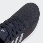 Sneaker GW4012