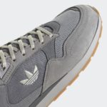 Sneaker GW9149