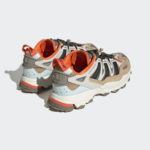 Sneaker GX2023