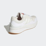 Sneaker GX6851