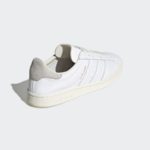 Sneaker GX6990
