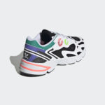 Sneaker GY1122