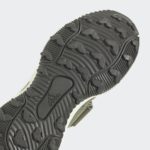 Sneaker GZ1813