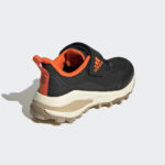 Sneaker GZ1816