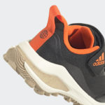 Sneaker GZ1816