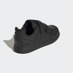 Sneaker GZ1950