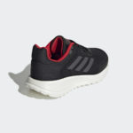 Sneaker GZ3423